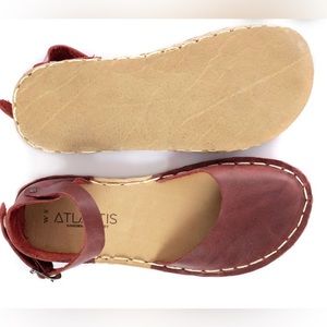 Barefoot Minimalist leather sandals size 9